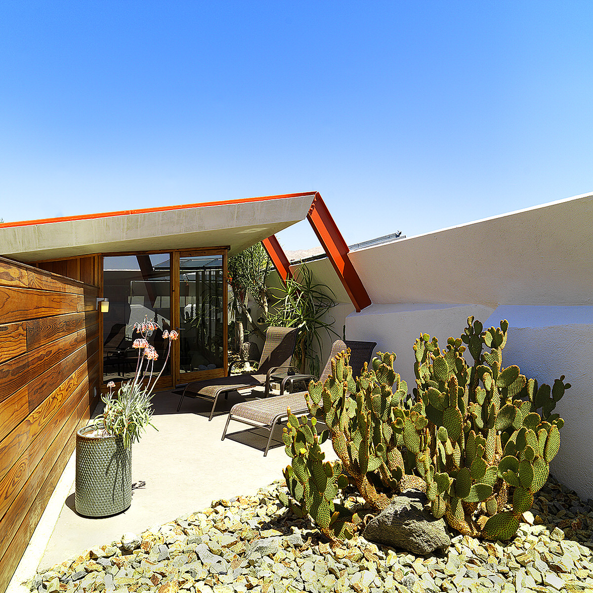 palm springs, lautner hotel, contemporary desert architecture