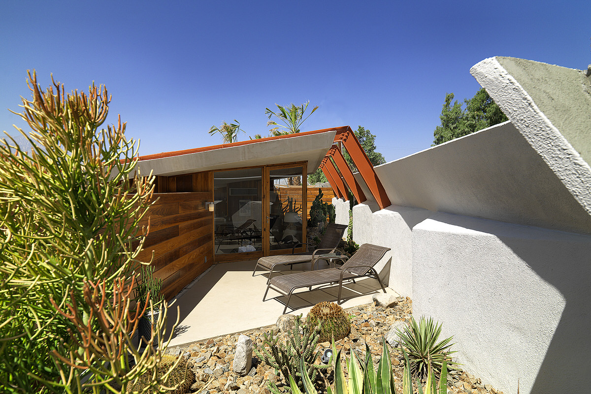 palm springs, lautner hotel, contemporary desert architecture