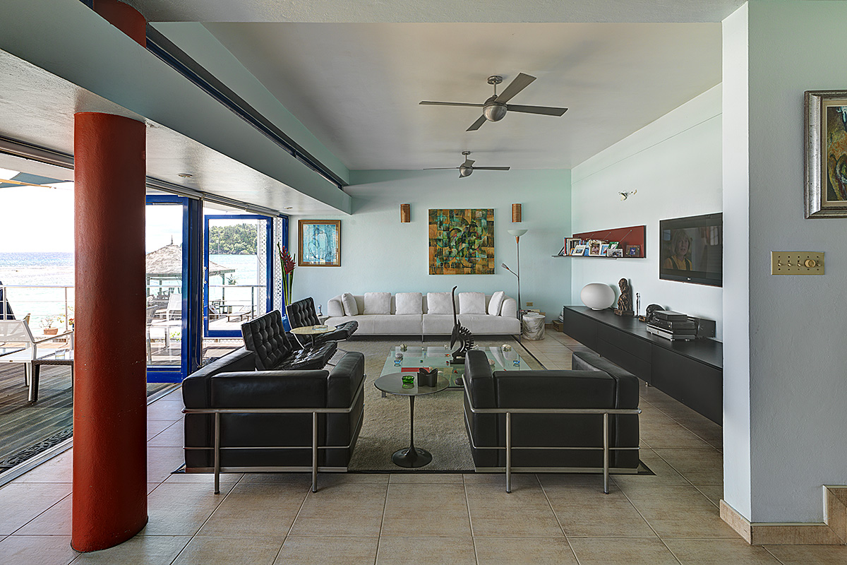 caribbean-seaside-villa-sitting-room
