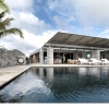 1-contemporary-caribbean-vacation-villa-st-barts_infinity-edge-pool 