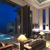 4-mangwana_vaulted-living-room-ocean-view