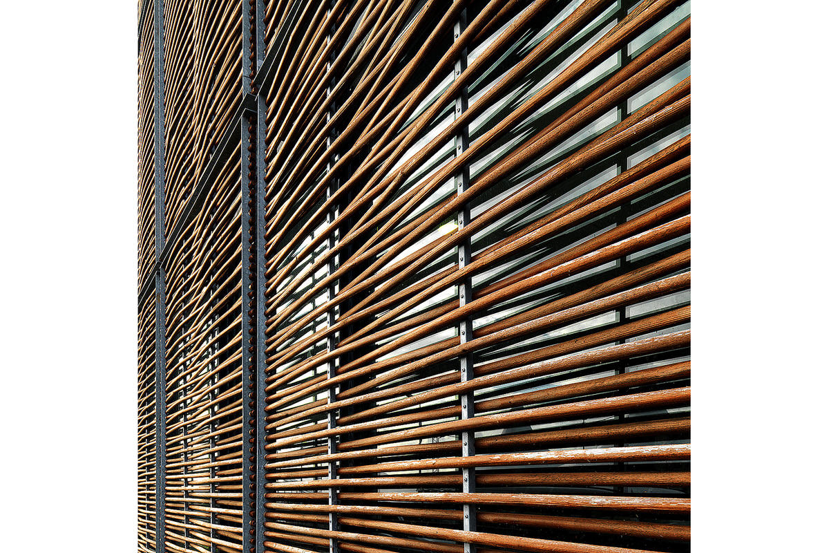 4.HQ Communante_0069-modern-wood-screen-exterior