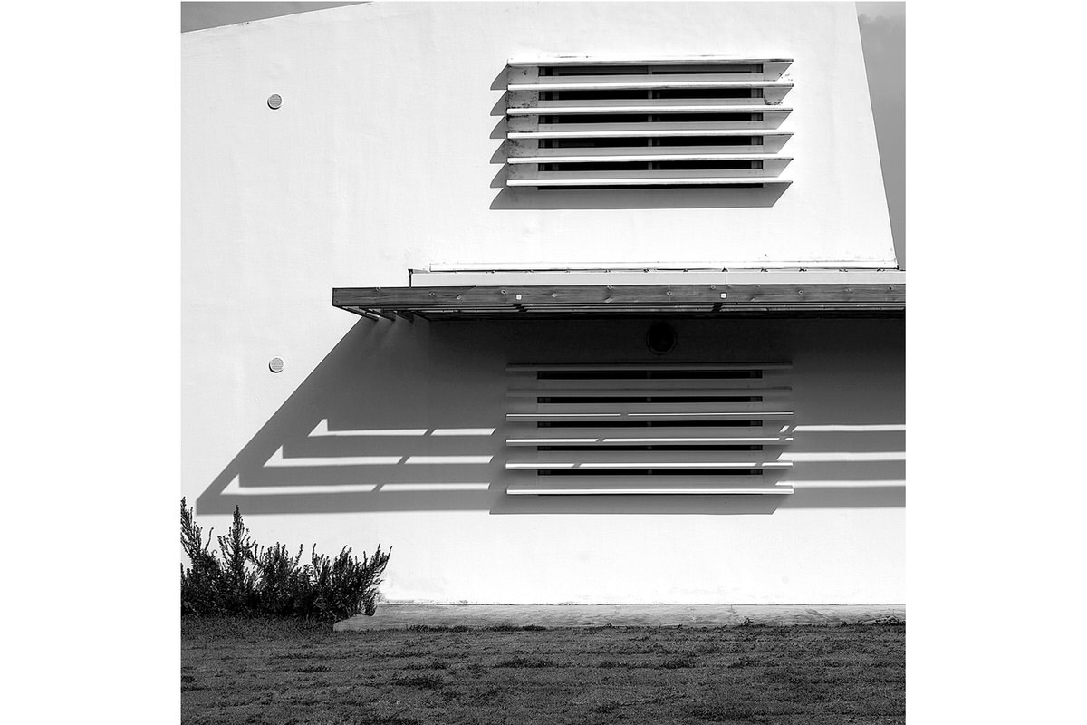 6-rogers-house_modern-window-shade-detail